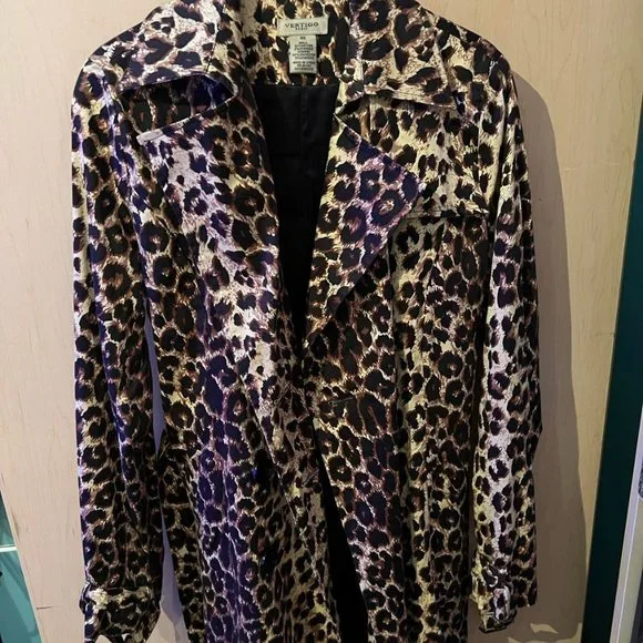 Leopard Print Fall, Spring or Summer Jacket - Picture 2 of 3
